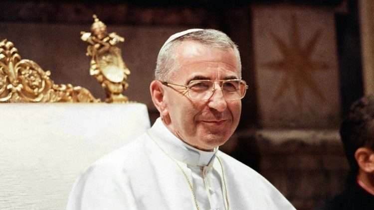 Papa Giovanni Paolo I durante un Angelus nel 1978